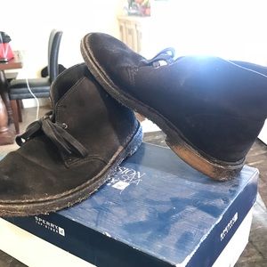 Black Clark's Chukkas sz 10